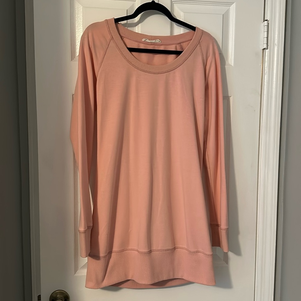 Long Elegant Legs tunic sweatshirt, size small tall.